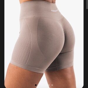 alphalete amplify short
